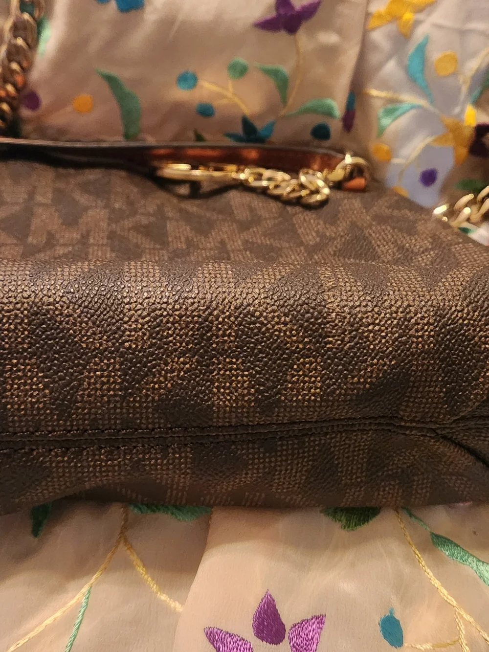 Michael Kors Brown Logo Chain Shoulder Bag Matching Wallet Set- Brown/Gold